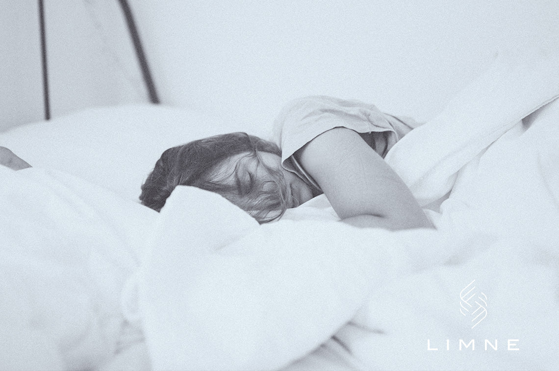 7時間睡眠でも眠い理由は？日中の眠気を解消する4つの方法 – LIMNE
