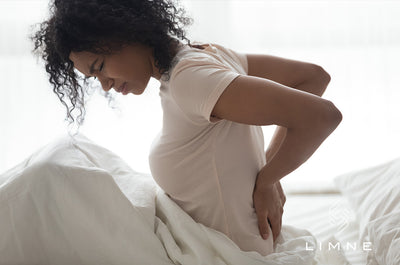 ベッドからの起床時に腰が痛いのはなぜ？寝起きの腰痛を防ぐ対策